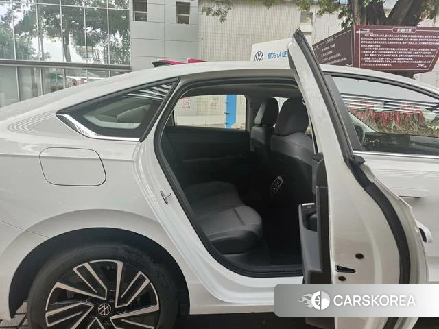 Volkswagen Lavida id 4264179 из Китая 7