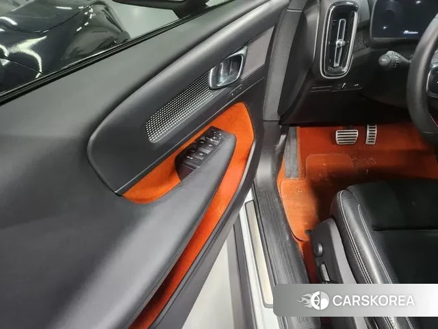 Volvo XC40 2019 Белый из Кореи, фото 6