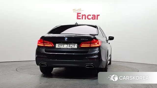 BMW 5 Series (G30) id 3687592 из Кореи 14