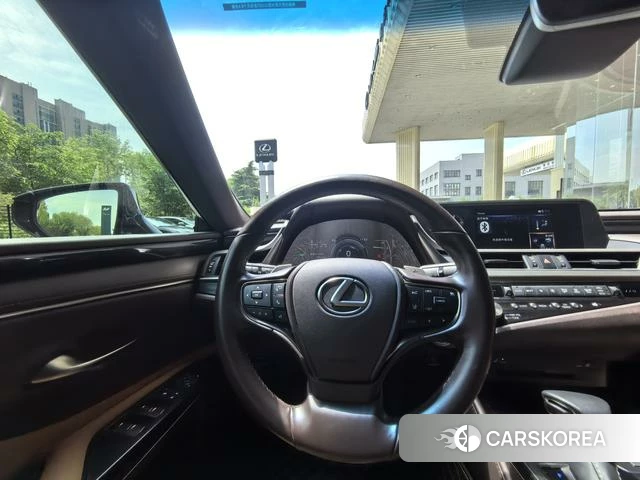 Lexus ES id 4274148 из Китая 11