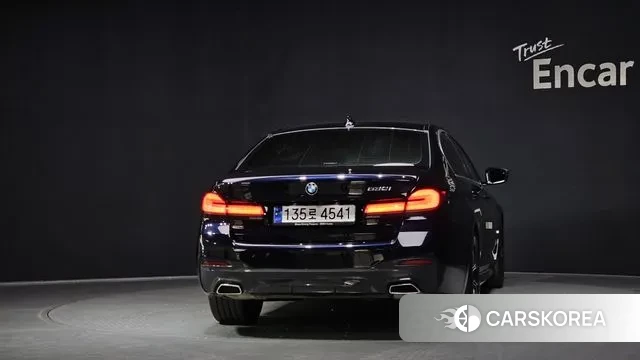 BMW 5 Series (G30) id 3555496 из Кореи 14