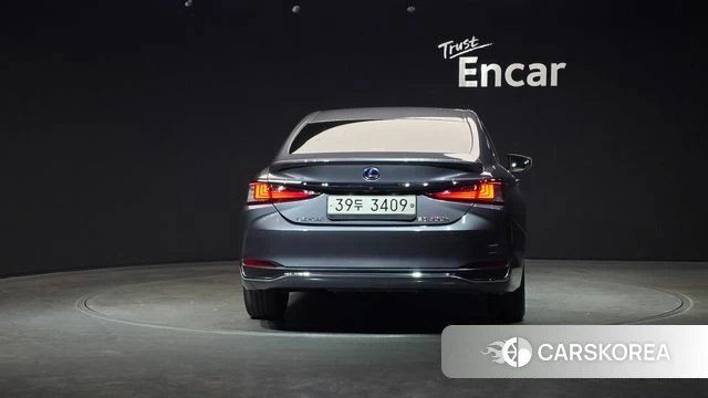 Lexus ES300h 7th generation id 4304736 из Кореи 14