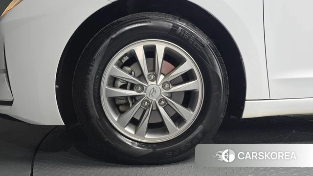 Hyundai The New Avante AD id 4677697 из Кореи 26