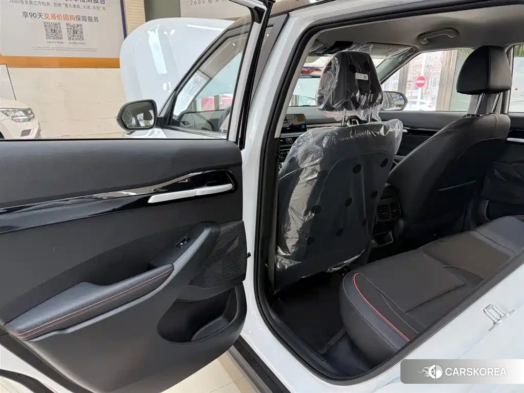 Kia Seltos id 4515449 из Китая 16