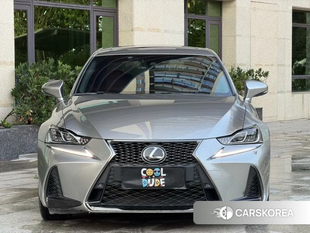 Lexus IS id 3888961 из Китая 17