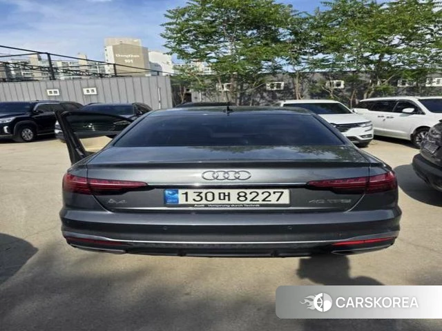 Audi A4 (B9) 2021 Серебристо-серый из Кореи, фото 4