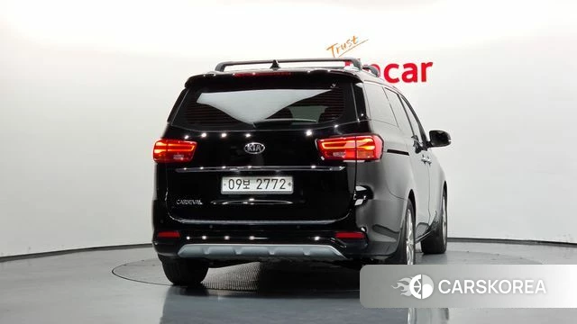 Kia The New Carnival id 4785731 из Кореи 14