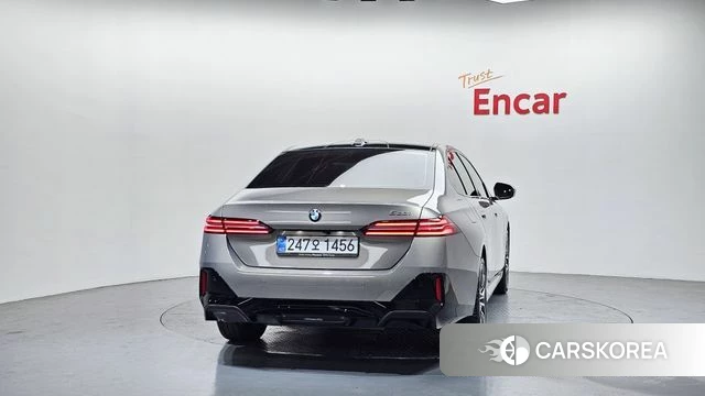 BMW 5 Series (G60) id 3837861 из Кореи 14