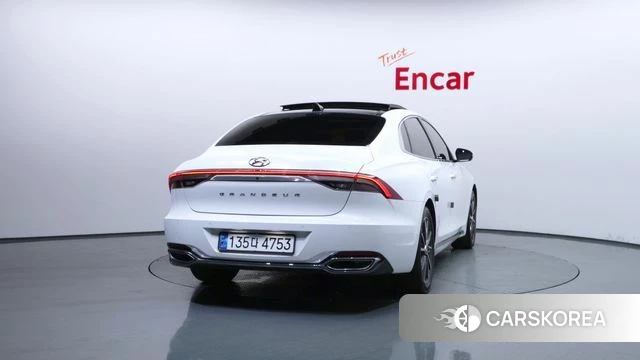 Hyundai The New Grandeur IG id 4316075 из Кореи 30