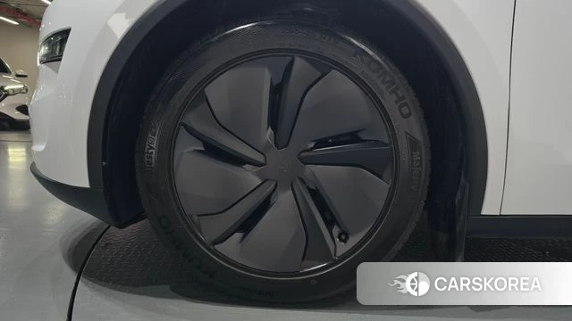 Tesla Model Y id 4321684 из Кореи 27