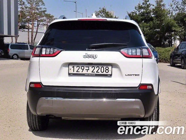 Jeep Cherokee (KL) id 2514099 из Кореи 13