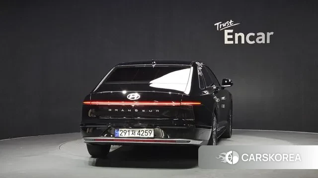 Hyundai Grandeur (GN7) id 3036928 из Кореи 14