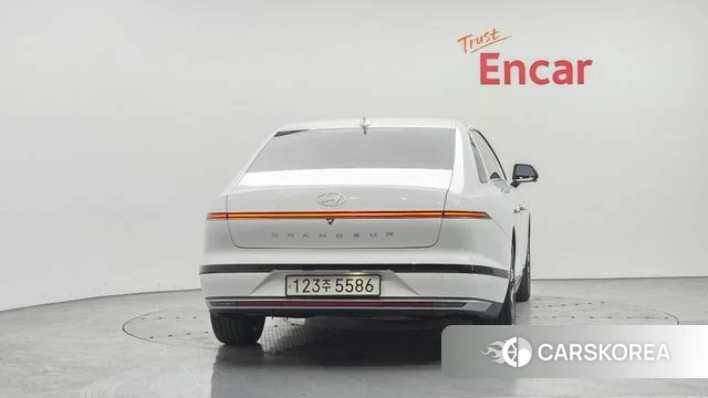 Hyundai Grandeur (GN7) id 4443525 из Кореи 14