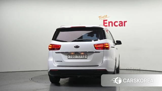 Kia The New Carnival id 3861342 из Кореи 14