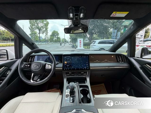 GAC Trumpchi Trumpchi M8 id 4254836 из Китая 8
