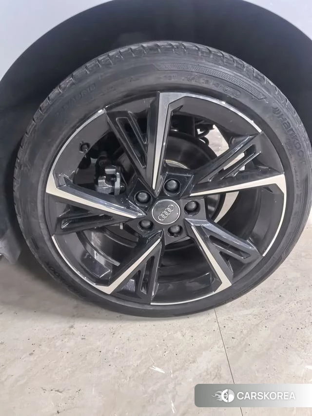 Audi A3 2024 Белый из Китая, фото 4