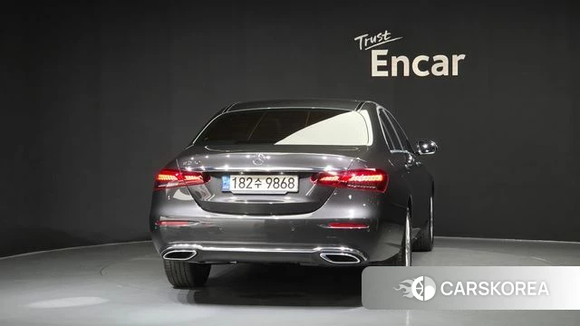 Mercedes-Benz E-Class W213 id 4625026 из Кореи 31