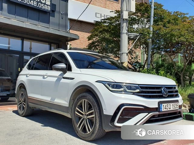 Volkswagen Tiguan Allspace 2022 Белый из Кореи, фото 6