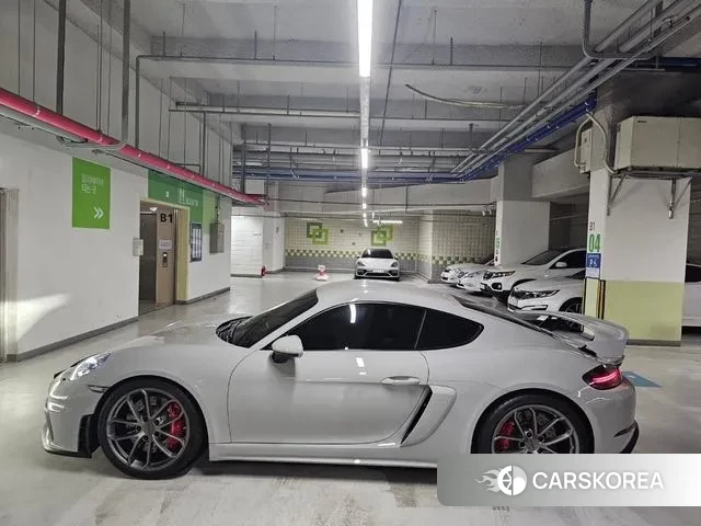 Porsche 718 Cayman 2022 Цвет галактики из Кореи, фото 4