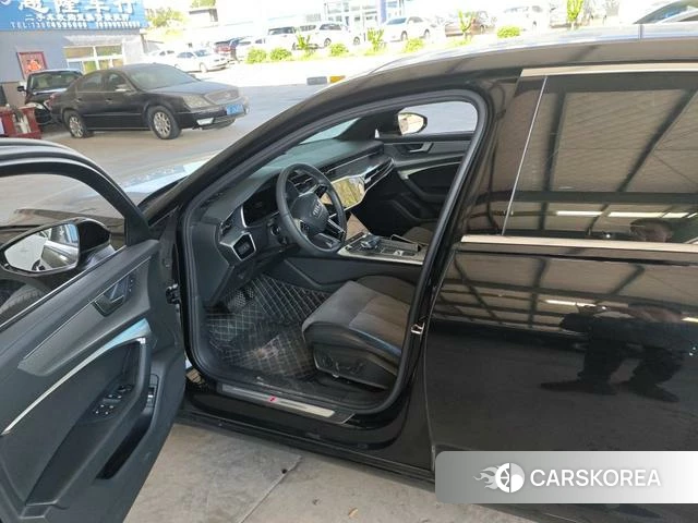 Audi A6L 2021 Черный из Китая, фото 4