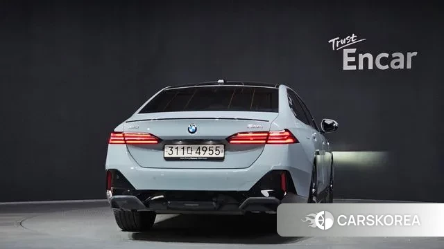 BMW 5 Series (G60) id 3619872 из Кореи 14