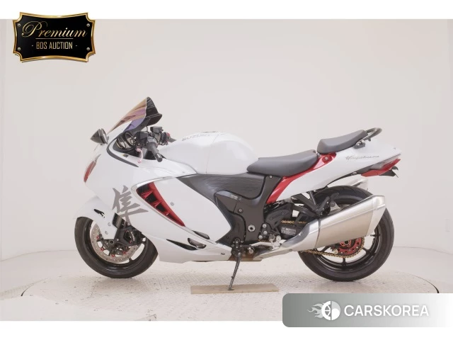 Suzuki GSX1300R HAYABUSA 2022 из Японии