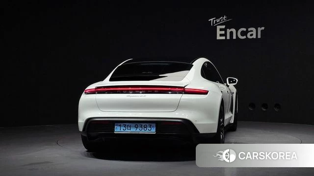 Porsche Taycan id 4309761 из Кореи 14