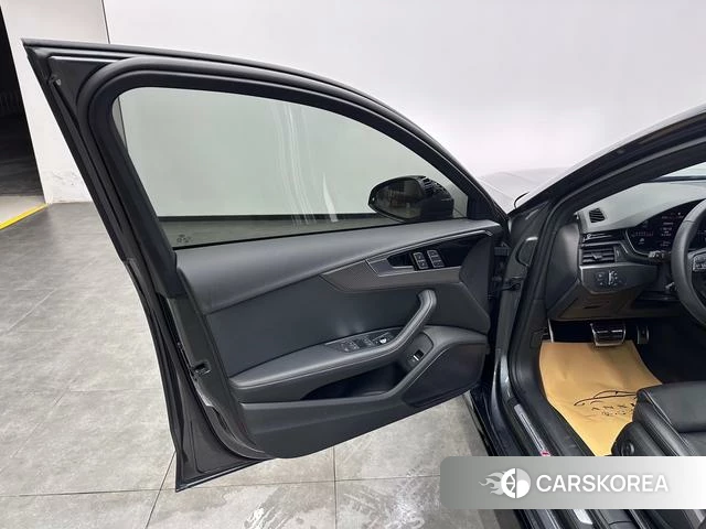 Audi A4L id 4278895 из Китая 16