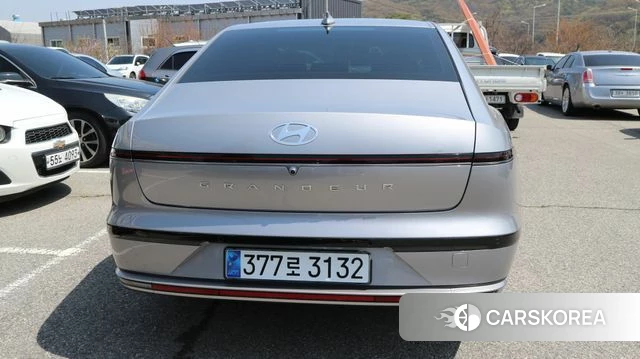 Hyundai Grandeur (GN7) id 3922315 из Кореи 14