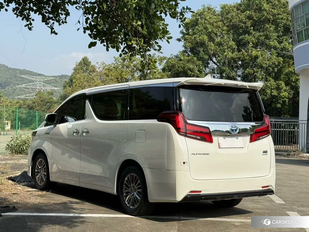 Toyota Elfa id 4467701 из Китая 13