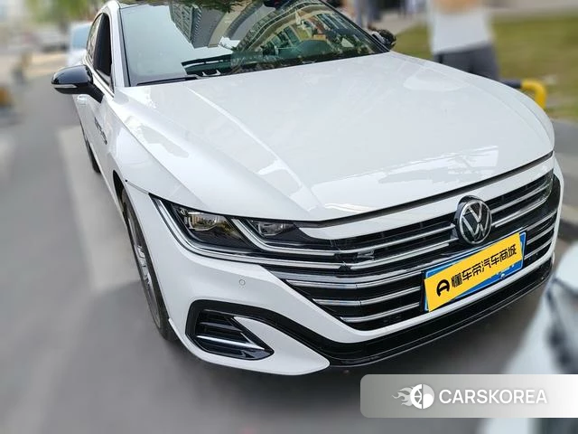 Volkswagen CC 2023 Белый из Китая, фото 4