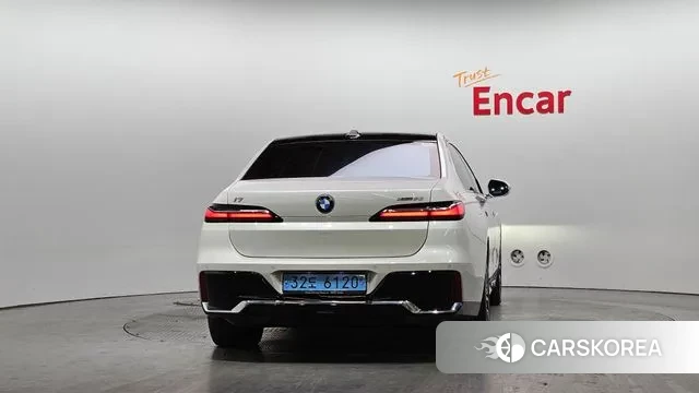 BMW i7 (G70) id 3610482 из Кореи 14