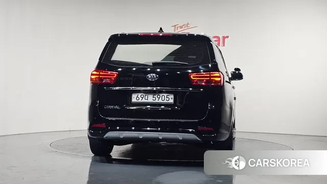 Kia The New Carnival id 3407802 из Кореи 14