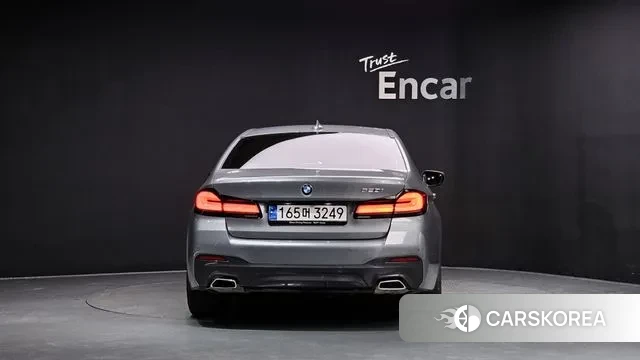 BMW 5 Series (G30) id 2889440 из Кореи 14