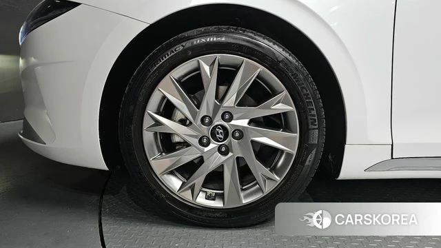 Hyundai The New Grandeur IG Hybrid id 4294347 из Кореи 26