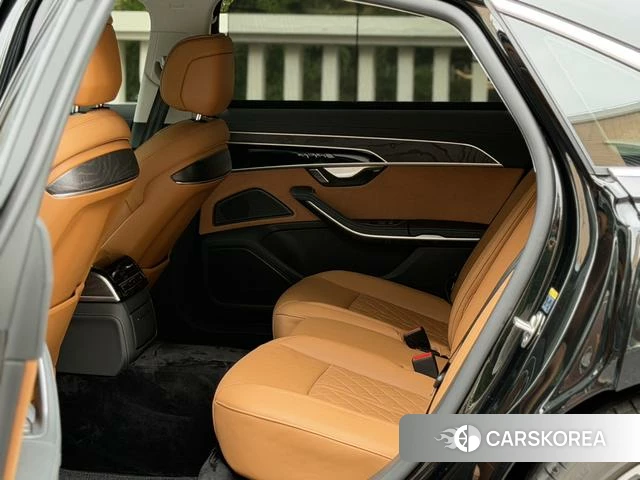 Audi A8 id 4380355 из Китая 7