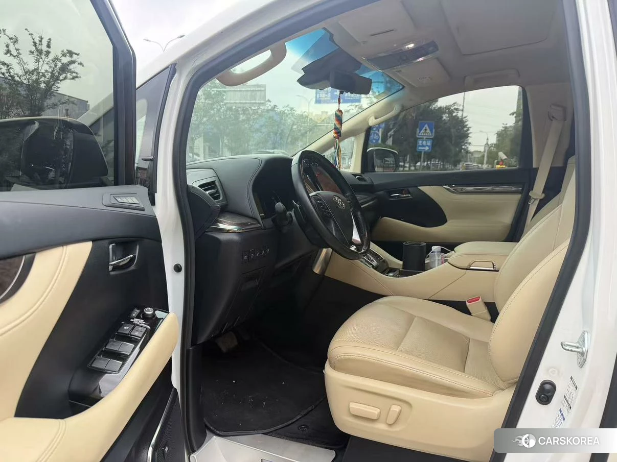 Toyota Elfa 2021 Белый из Китая, фото 5