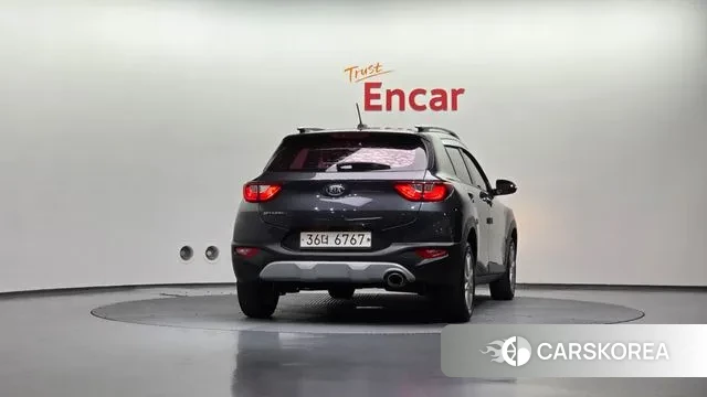 Kia Stonic id 3325393 из Кореи 14