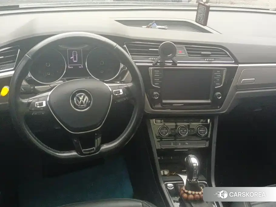 Volkswagen Touran id 4577689 из Китая 10