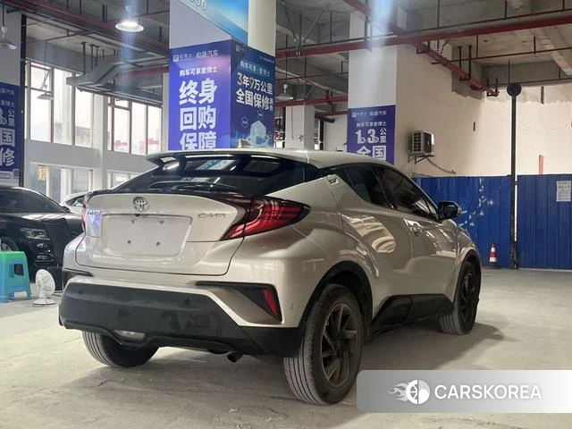 Toyota C-HR 2021 Серебристо-серый из Китая, фото 4