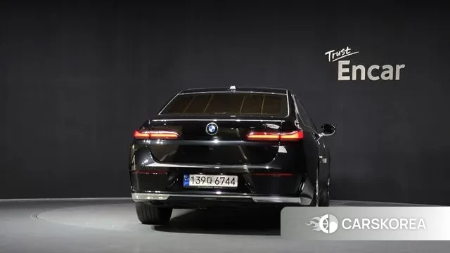 BMW 7 Series (G70) id 3327883 из Кореи 14