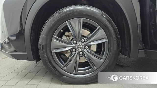 Lexus UX250h id 4701408 из Кореи 24