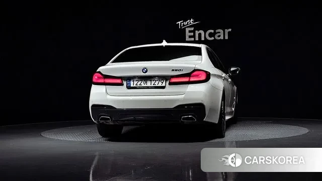 BMW 5 Series (G30) id 3348927 из Кореи 14