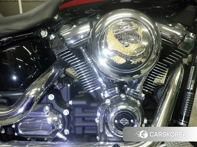 Engine photo