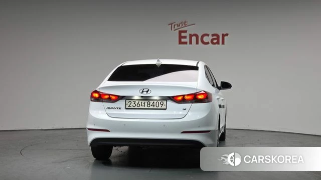 Hyundai Avante AD id 3834911 из Кореи 14