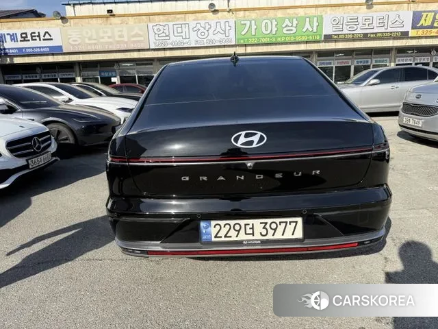 Hyundai Grandeur Hybrid (GN7) id 3614718 из Кореи 14