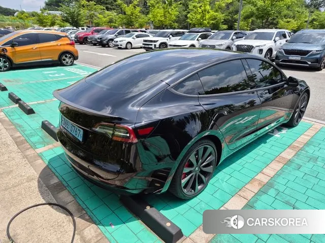 Tesla Model 3 id 3071410 из Кореи 10