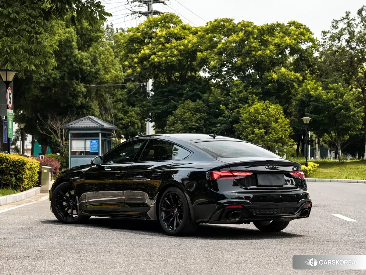 Audi RS 5 id 4600689 из Китая 10