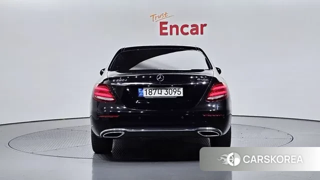 Mercedes-Benz E-Class W213 id 3302608 из Кореи 14