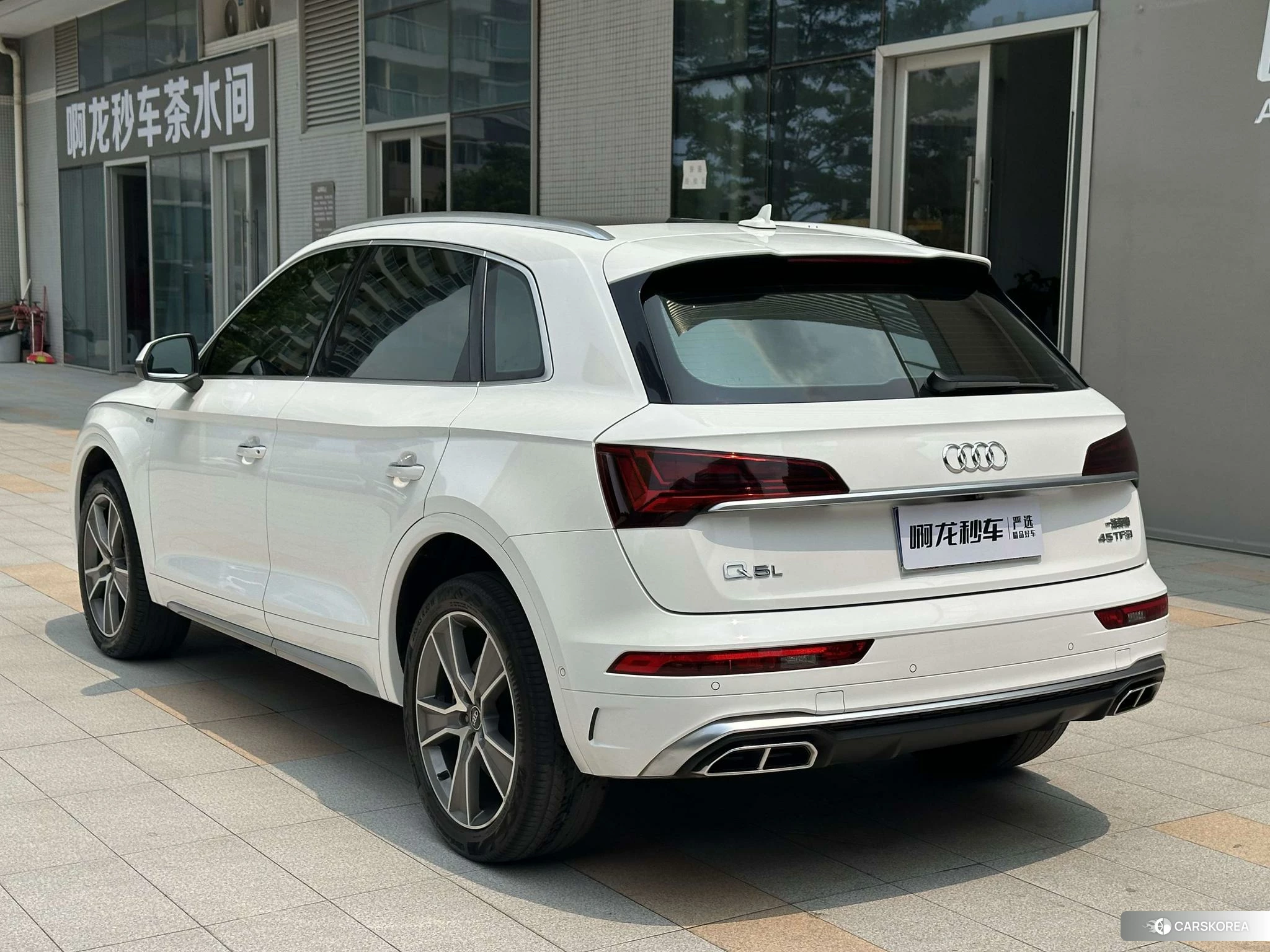 Audi Q5L id 4455079 из Китая 21